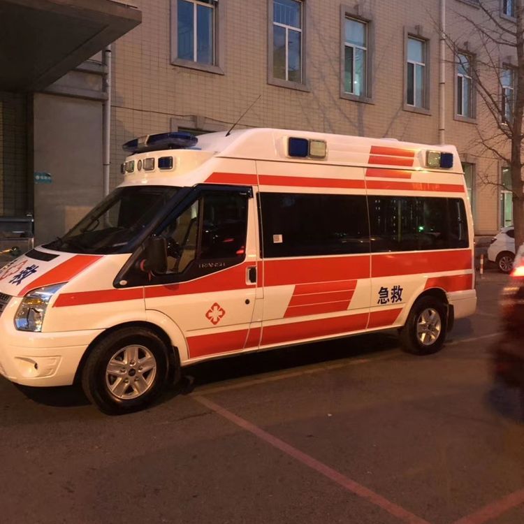 康巴什夜间租赁救护车护送病人转院：安全转运的 8 大核心注意事项